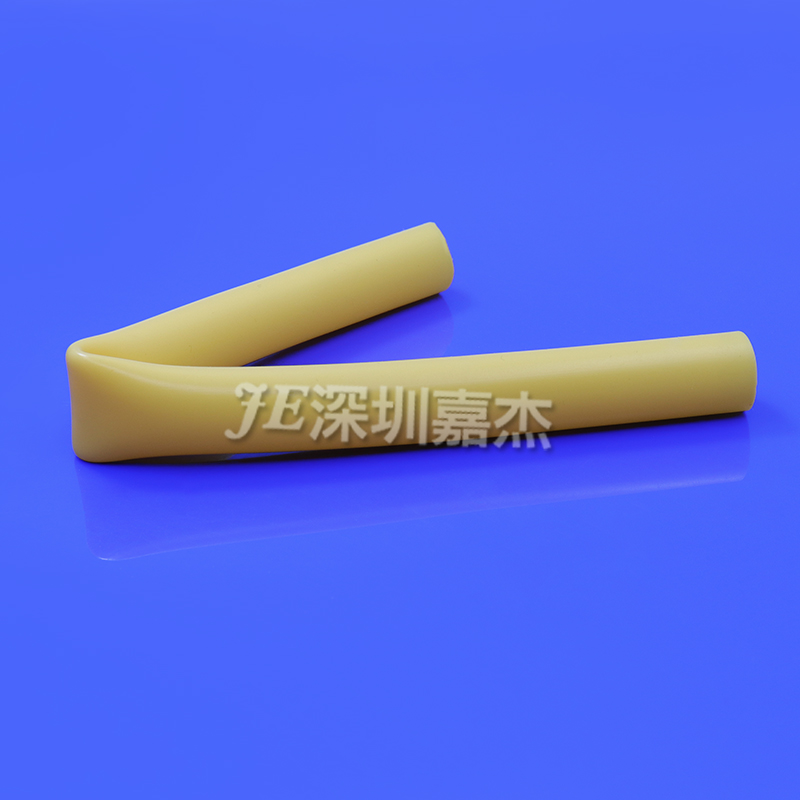 大黑屌插骚B双色硅胶管